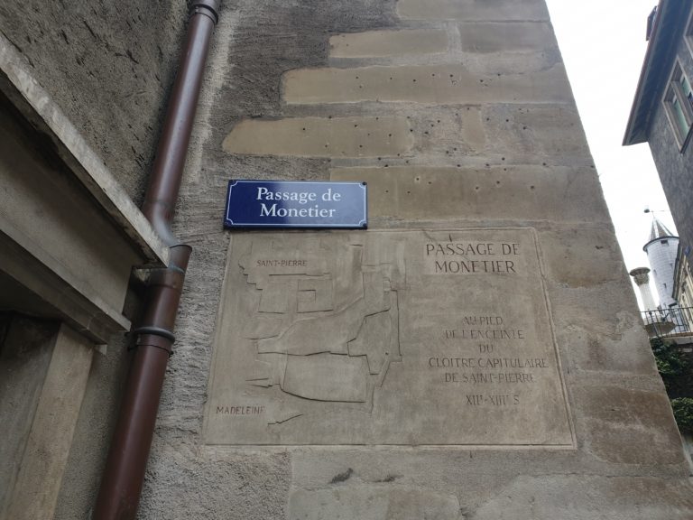 Entrée du passage