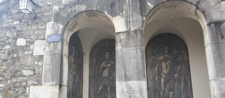 Les mosaïques vues de la Terrasse Agrippa d'Aubigné