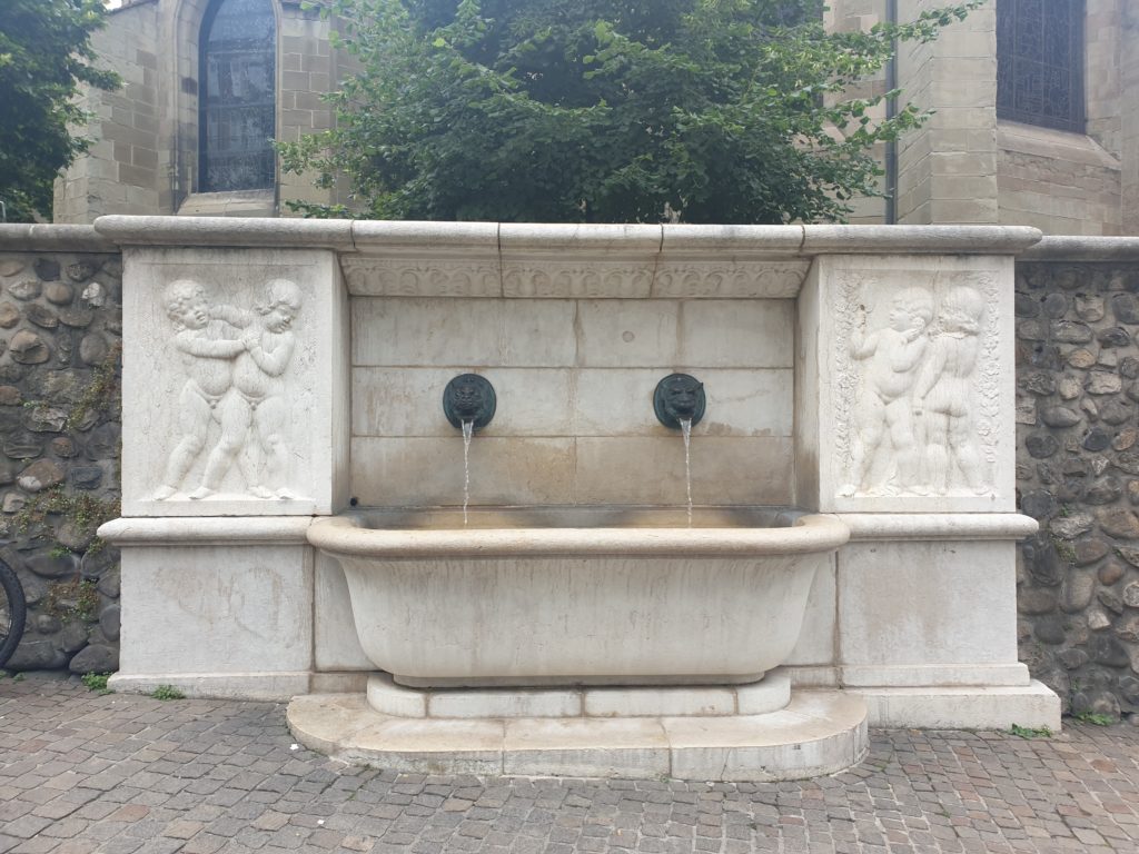 la rue de la Fontaine