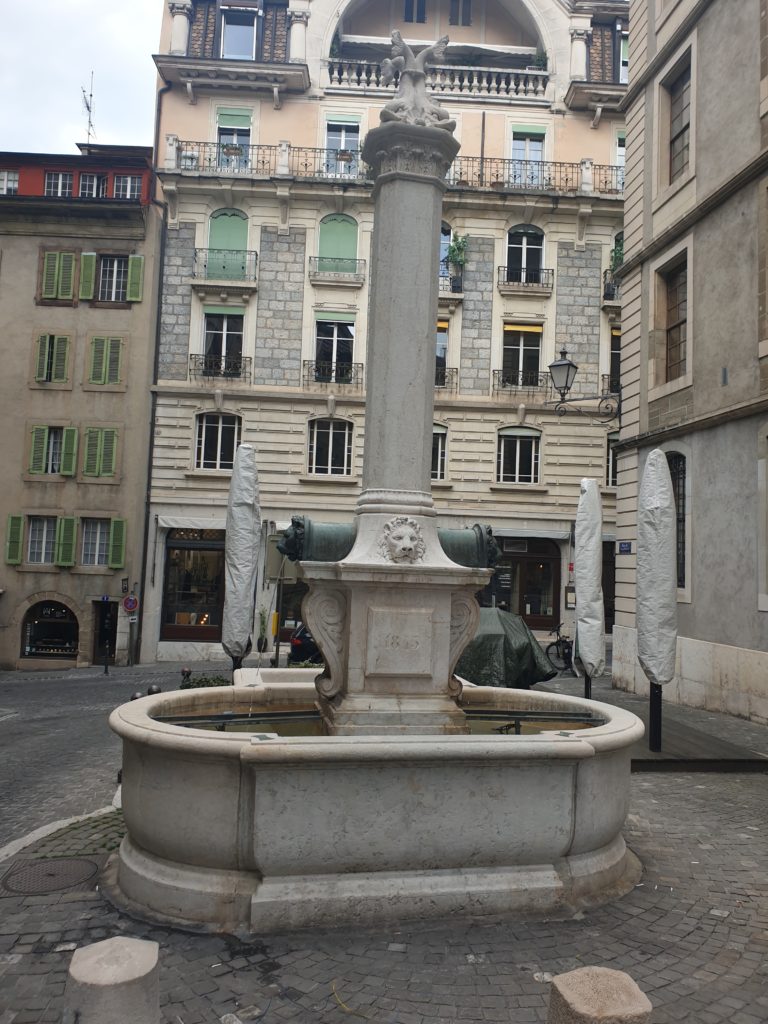 La place du Grand-Mézel