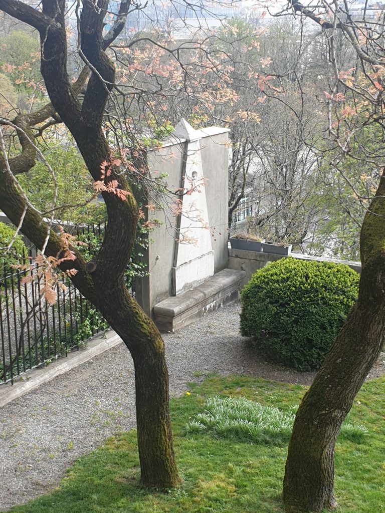 Jean-Jacques de Sellon et le monument Calvin